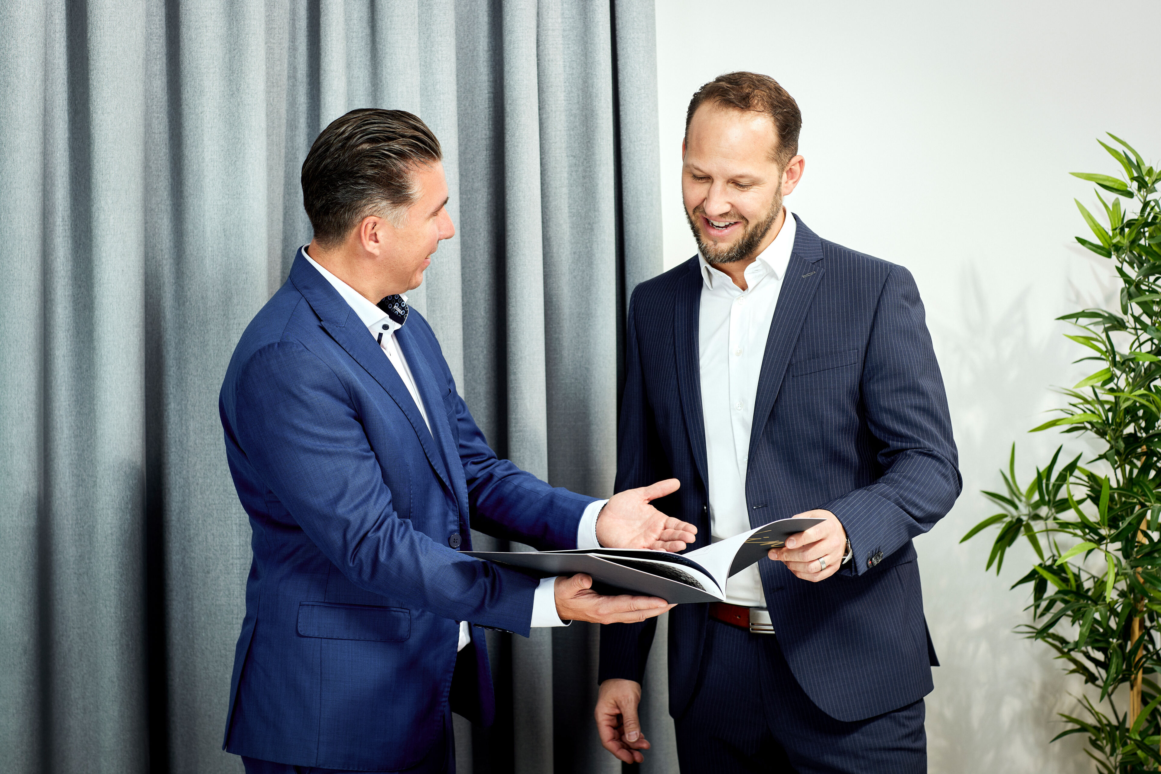 3SI Team bei der Arbeit - Michael Schmidt & Christian Ziegler | 3SI Immogroup