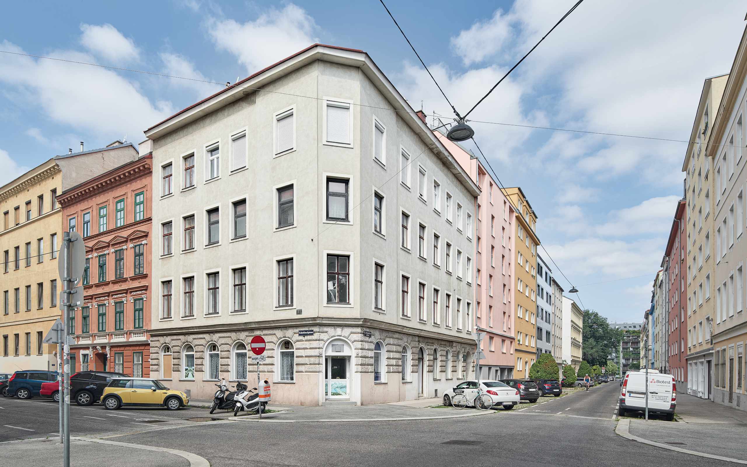 Baubeginn für die Sanierung und Revitalisierung des Zinhaus Altbaus in der Einsiedlergasse 27 1050 Wien