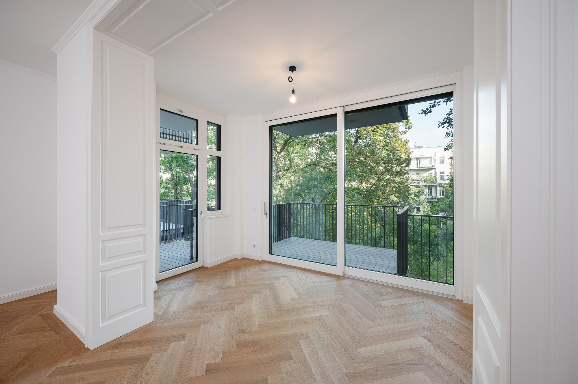 „The Masterpiece“, der Stilaltbau in der Wiener Skodagasse 15, verfügt über einen parkähnlichen Innenhof mit neugeschaffenen Balkonen und Terrassen.