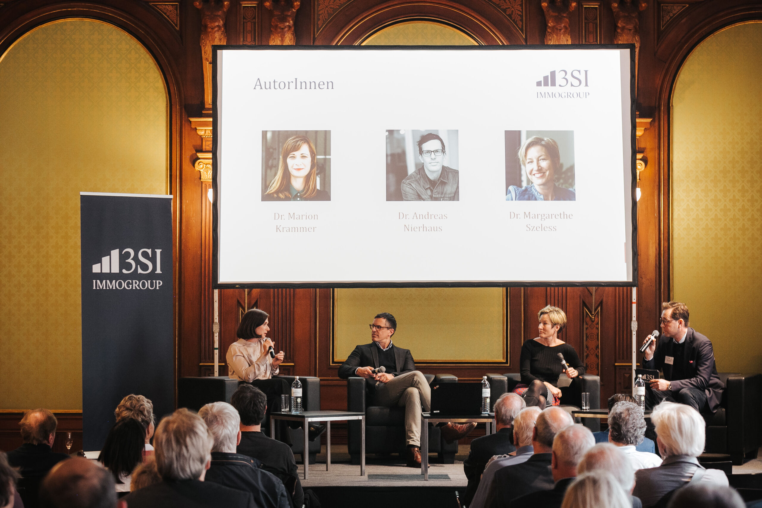 Das Autorenteam Dr. Marion Krammer, Dr. Andreas Nierhaus und Dr. Margarethe Szeless sprechen gemeinsam mit Markus Steinböck über die Publikation „Das Wiener Zinshaus. Bauen für die Metropole“. 