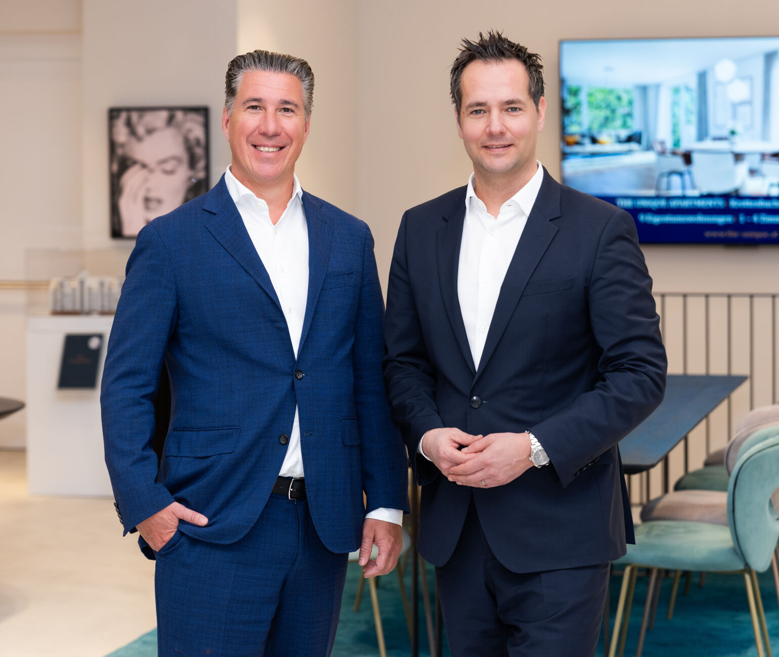 V.l.n.r.: Geschäftsführer Michael Schmidt mit Gerhard Klein, Geschäftsführer 3SI Makler