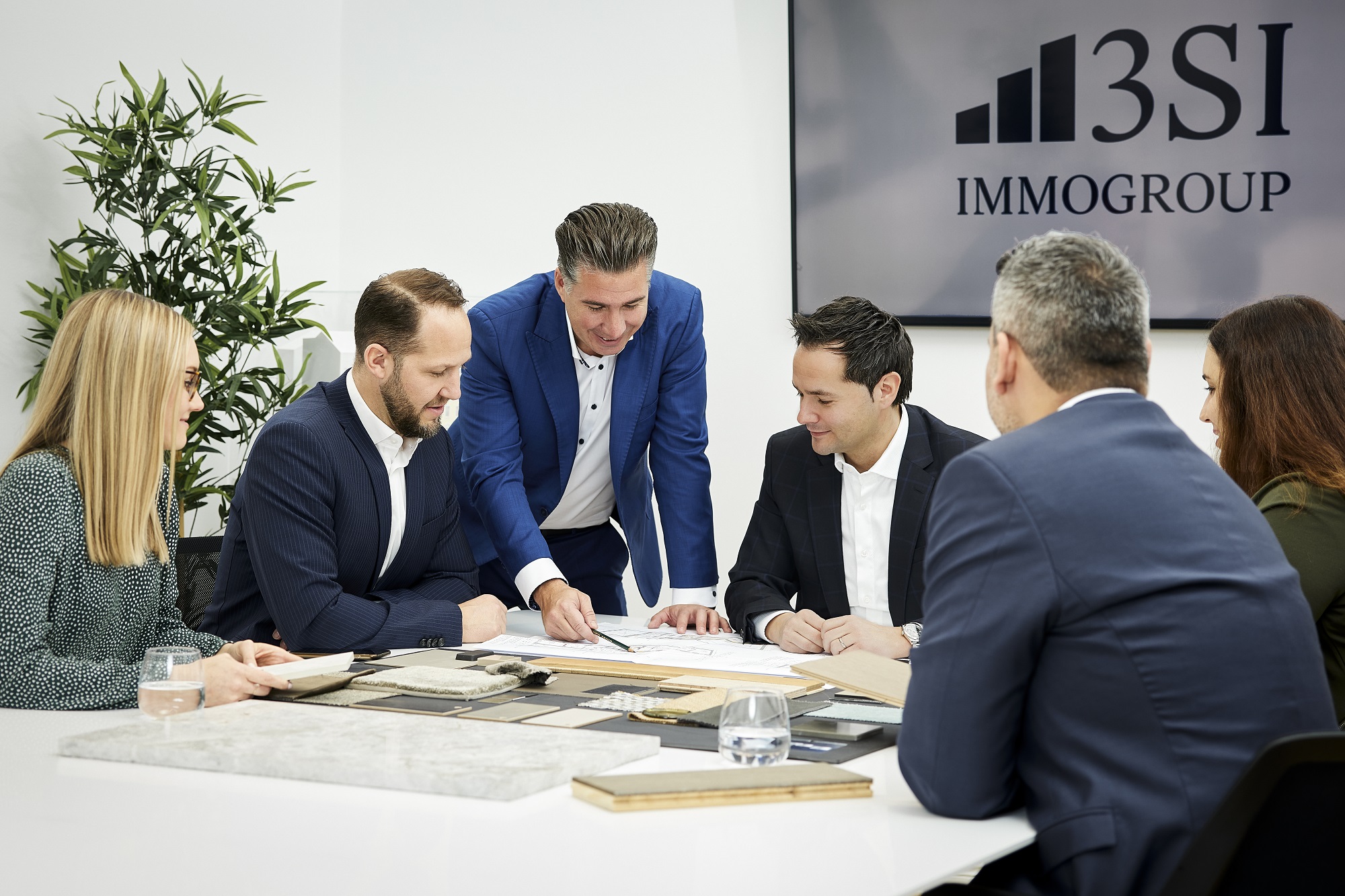 Ing. Michael Schmidt, Geschäftsführer der 3SI Immogroup (Mitte), plant auch für heuer Investments in dreistelliger Millionenhöhe. 