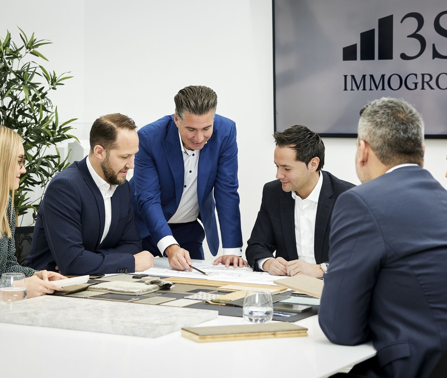 Ing. Michael Schmidt, Geschäftsführer der 3SI Immogroup (Mitte), plant auch für heuer Investments in dreistelliger Millionenhöhe.