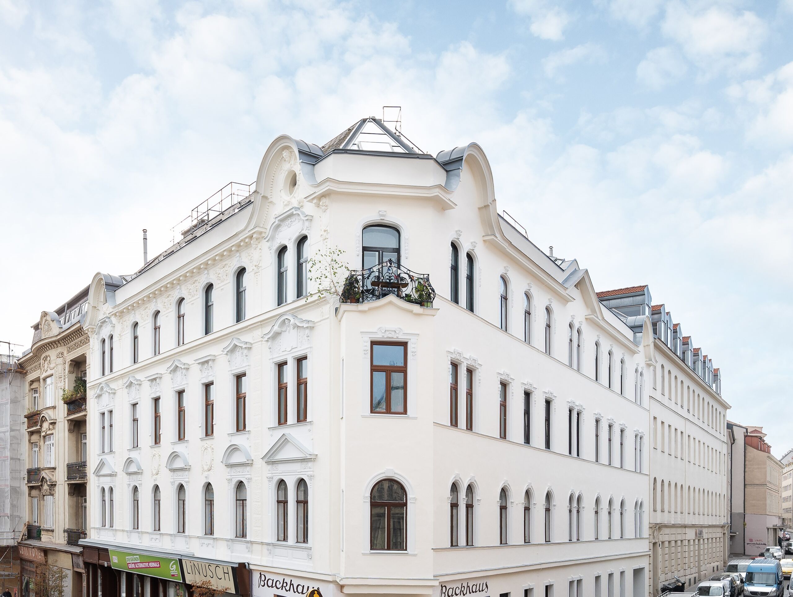 Das Altbauprojekt in der Hernalser Hauptstraße 49 gelangt nun in den Verkauf.